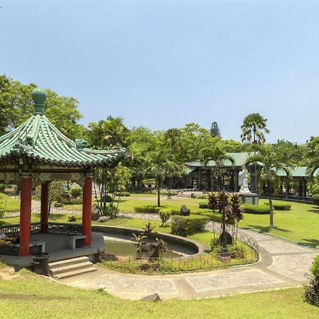 Zen Rooms Malate Robinsons Манила Экстерьер фото