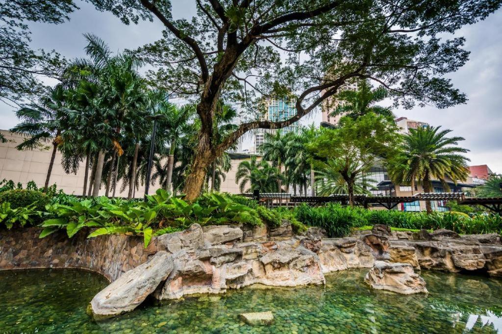 Zen Rooms Malate Robinsons Манила Экстерьер фото