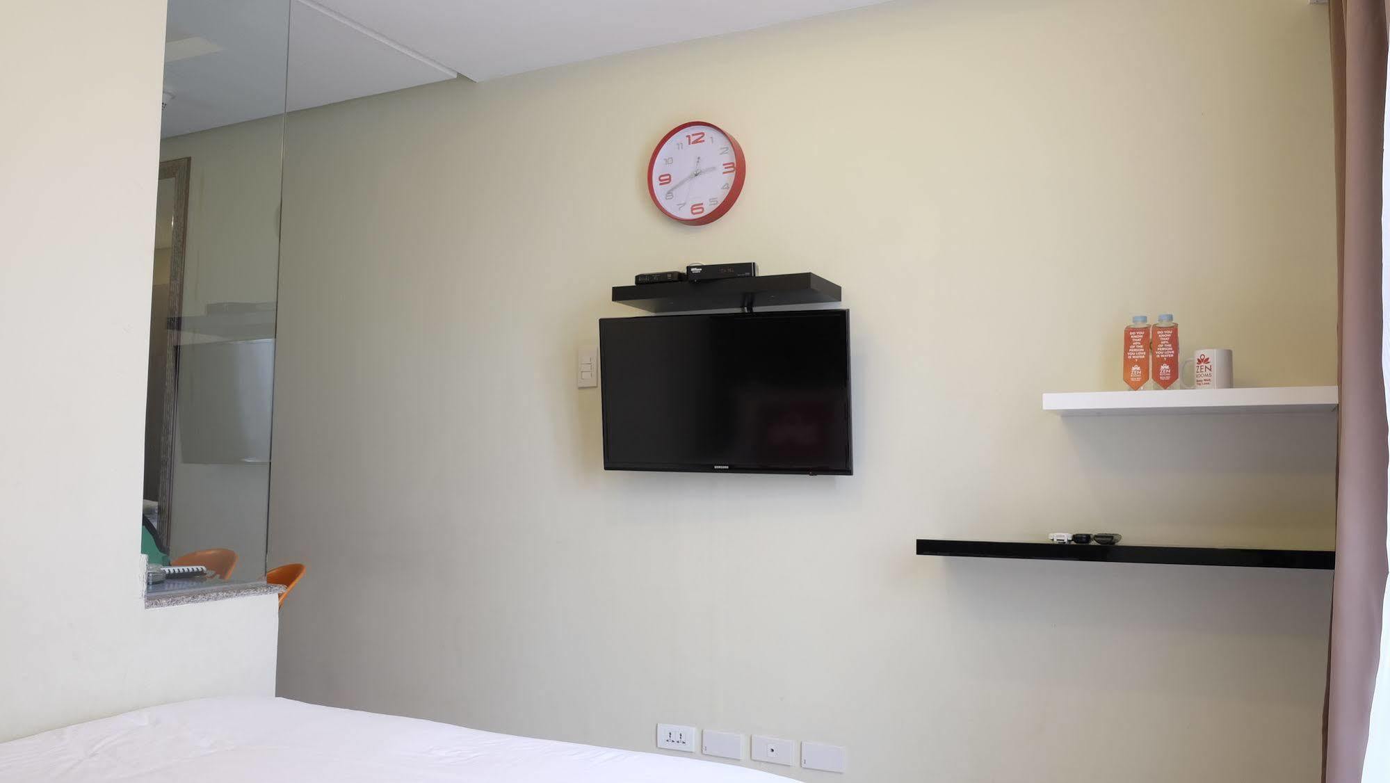 Zen Rooms Malate Robinsons Манила Экстерьер фото